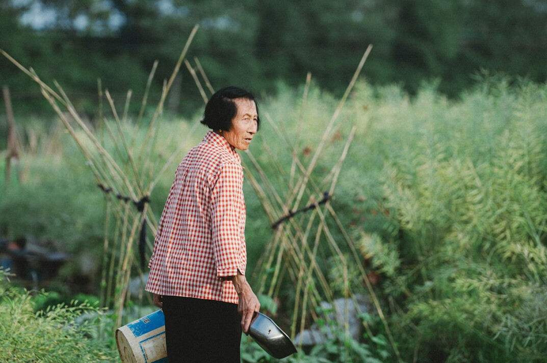 senior people in garden